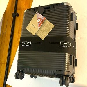 FPM MILANO Bank Milano Cabin Spinner Suitcase 55 Black